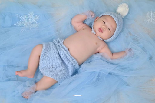 安达宝宝眼睛肿是什么原因 安达宝宝眼睛肿是什么原因